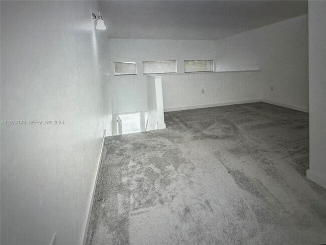 Building Photo - 3984 Crayrich Cir