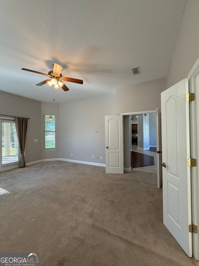 Building Photo - 108 Heron's Nest Cir