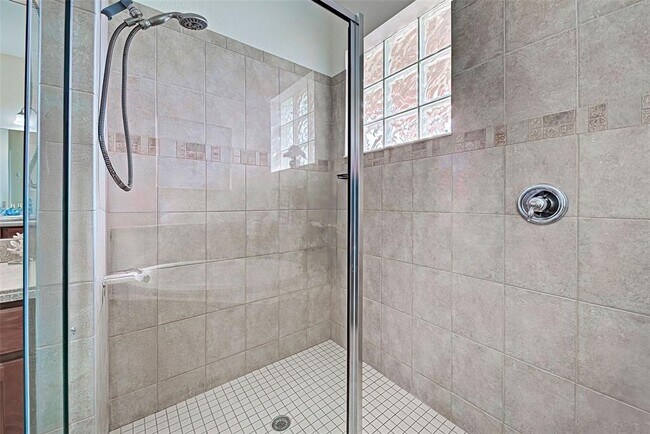 Building Photo - 12086 Granite Woods Loop