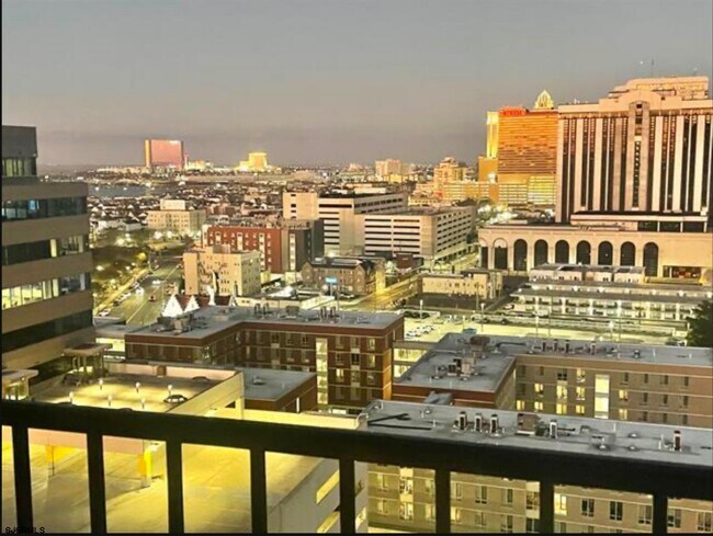 Building Photo - 3851 Boardwalk