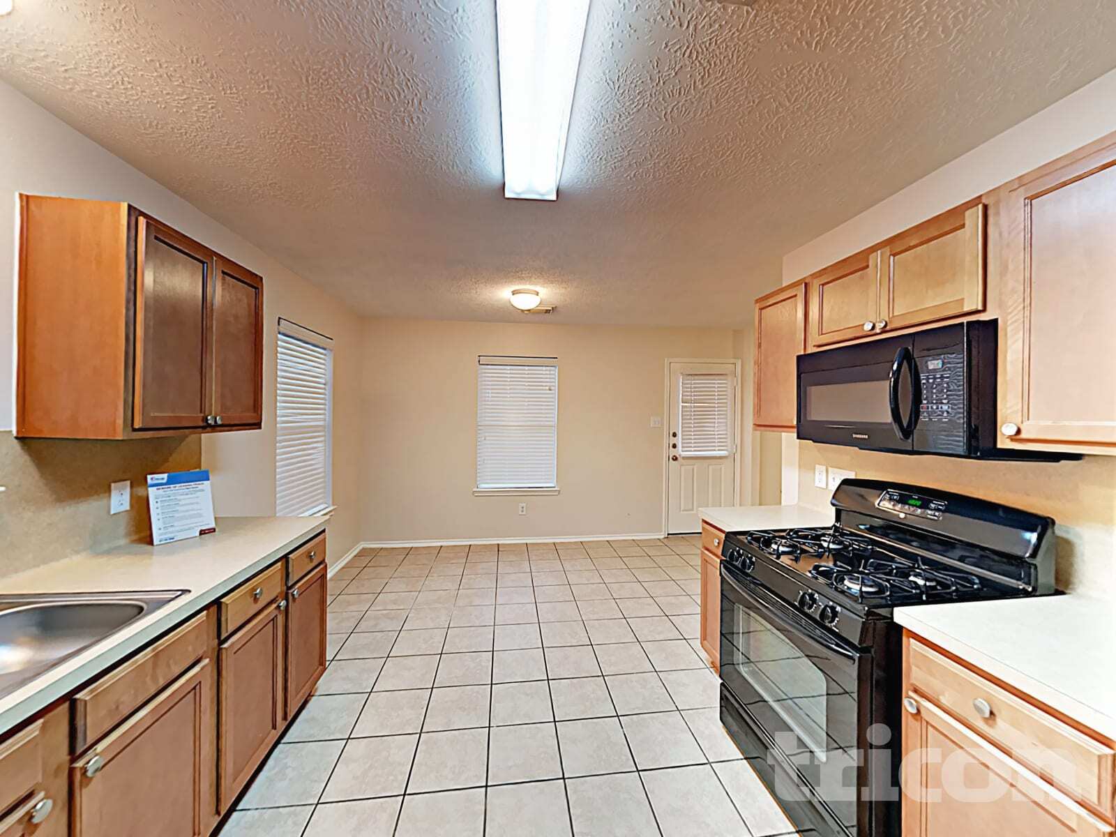 Building Photo - 7215 Lazy Summer Ct