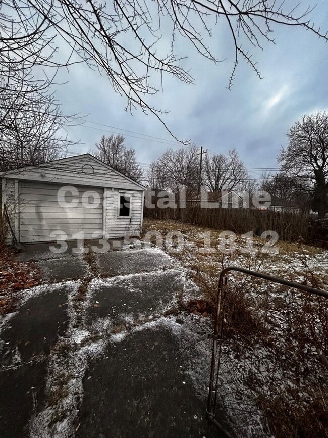 Building Photo - Cute 3 bedroom located on Detroit's East side