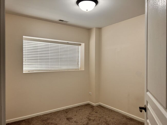 Building Photo - 14624 Paul Revere Ln