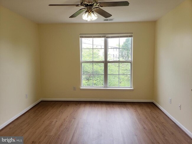 Building Photo - 18022 Royal Bonnet Cir