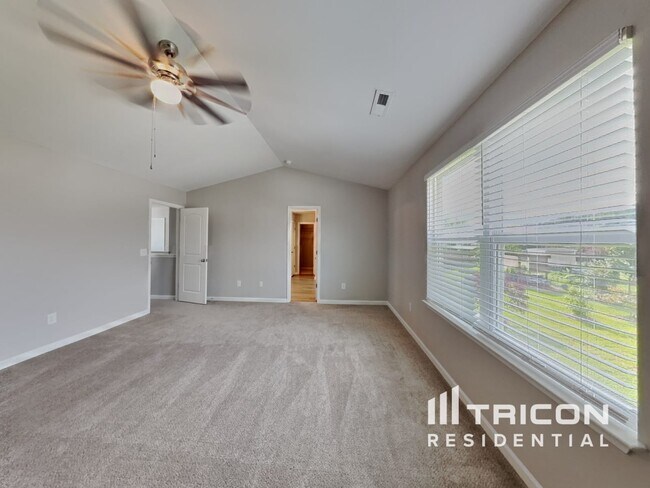 Building Photo - 12 Stoud Cir