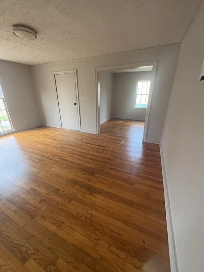 Building Photo - 4426 Desoto St