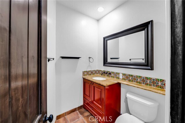 Building Photo - 221 Vía Alameda