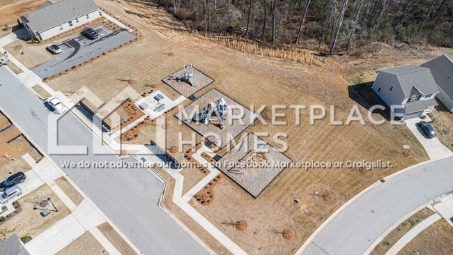 Building Photo - 3354 Brighton Dr