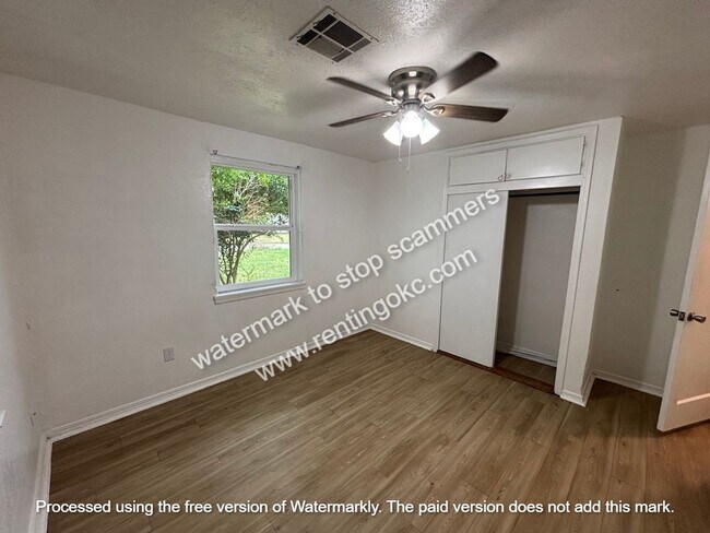 Building Photo - Nice 3 bedroom ready to go!