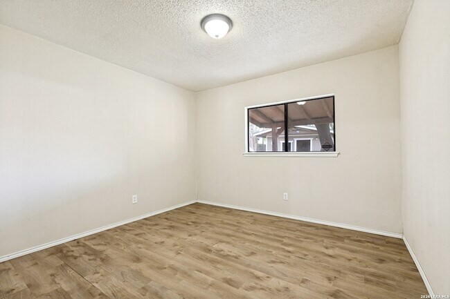 Building Photo - 11419 Big Elk Dr