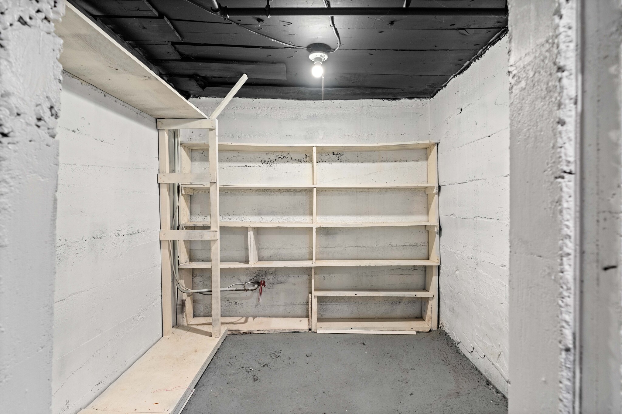 Building Photo - 2416 Sherry Rd