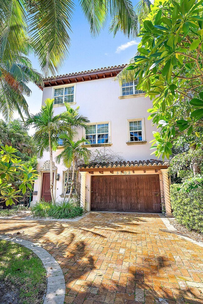 Building Photo - 3703 Washington Rd