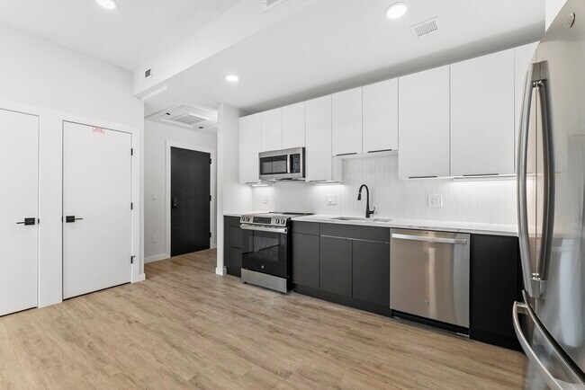 Building Photo - 24-28 Mt Pleasant St