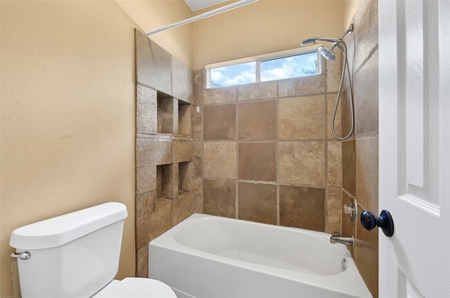 Building Photo - 10219 Sable Trail Ln
