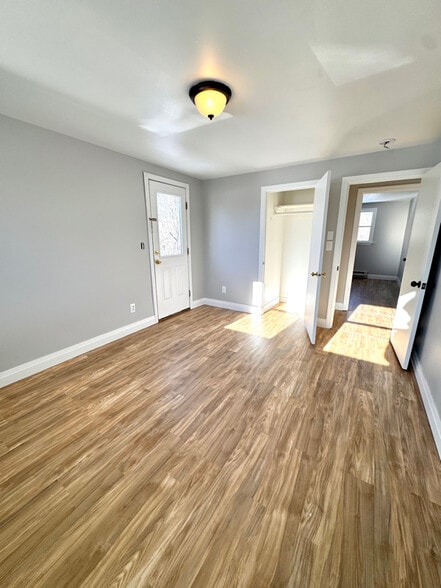 Building Photo - 83 Fickett Rd