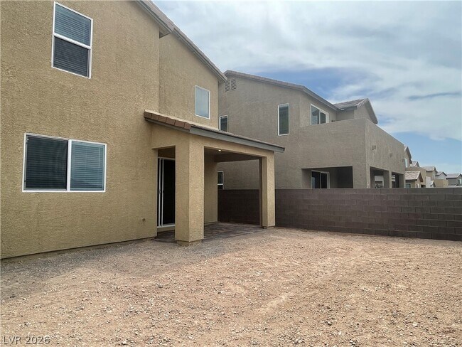 Building Photo - 6841 Chargehand Ave