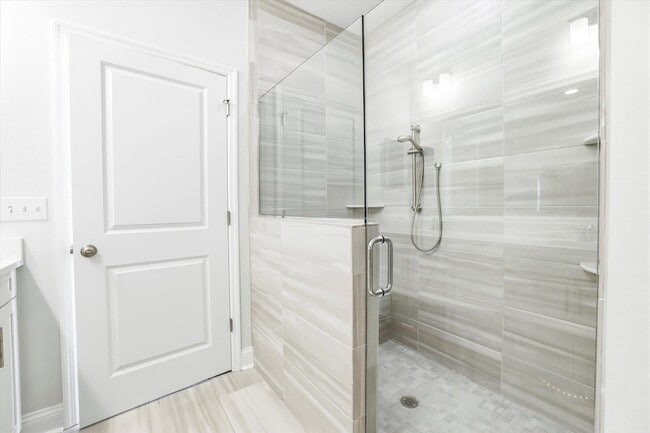 Building Photo - 201 Ursaline St