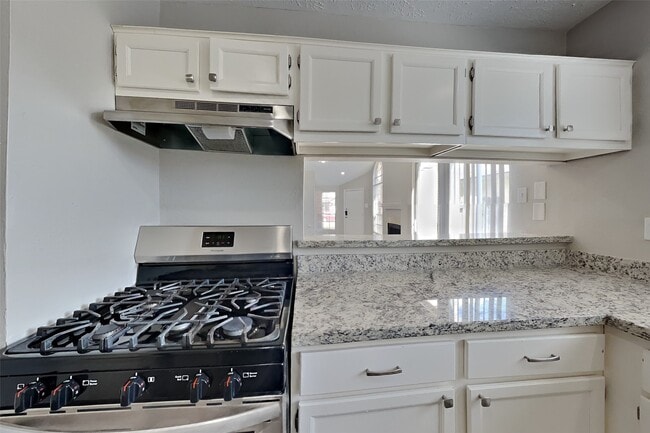 Building Photo - 11831 Oakner Dr