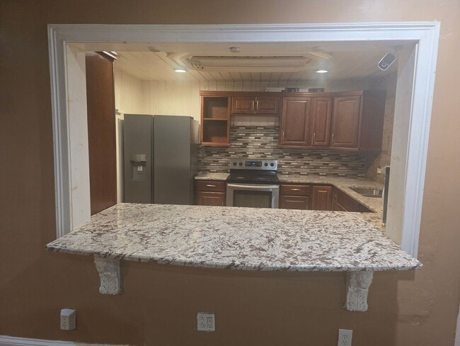 Building Photo - Charming 4BR House in Atlanta