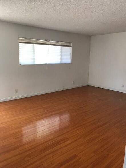 Building Photo - 2016 Evergreen St