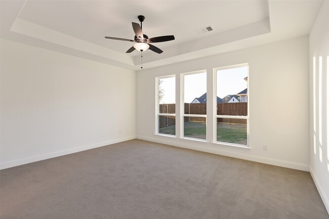 Building Photo - 2380 Rainforest Dr