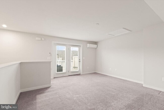 Building Photo - 1109 Madeira Terrace SE