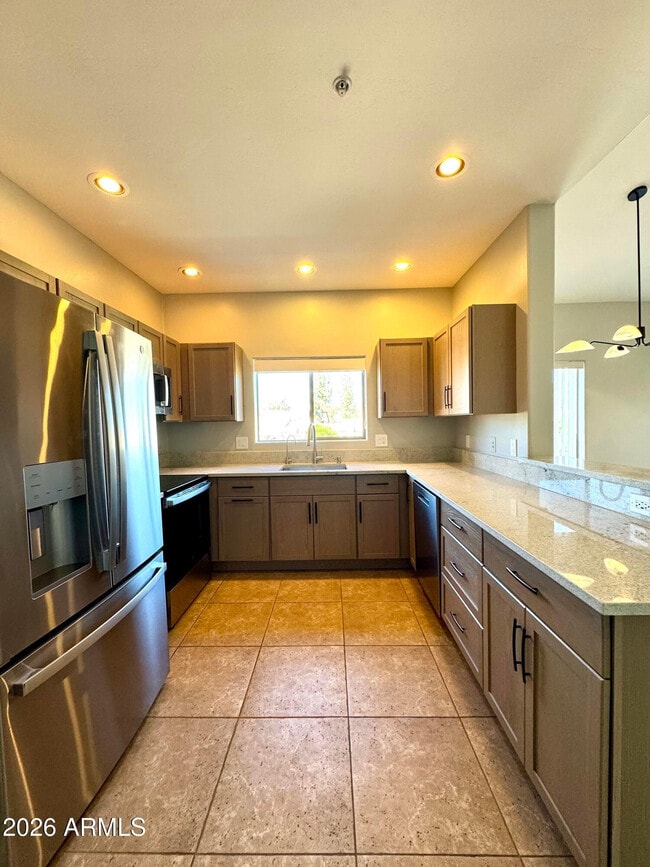 Building Photo - 14000 N 94th St