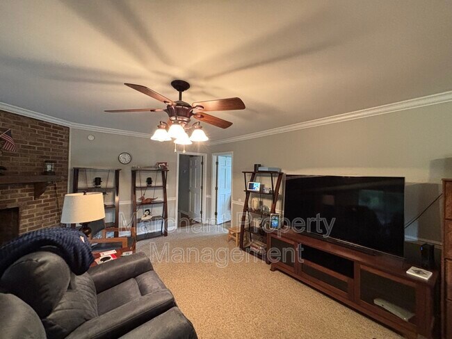 Building Photo - 310 Windward Way