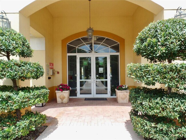 Building Photo - 7330 NW 114th Ave