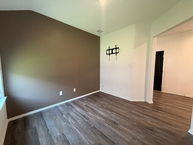 Building Photo - 3101 Emerald Ocean Dr