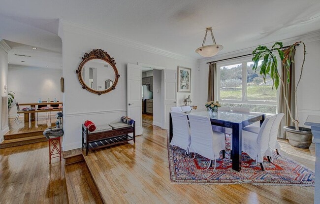 Building Photo - 4800 Mantle Dr