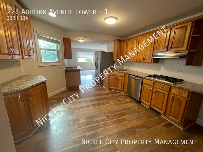 Primary Photo - 226 Auburn Ave