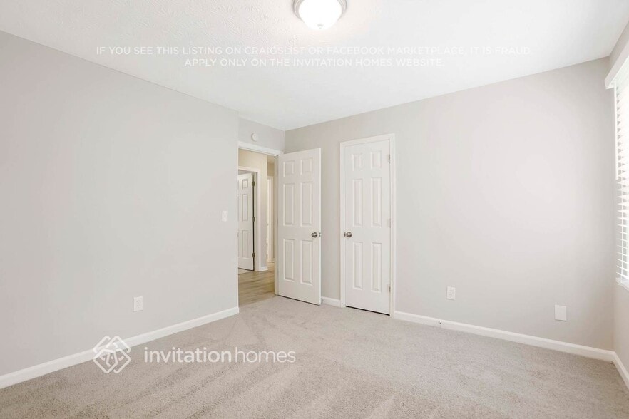 Building Photo - 964 Oak Moss Dr