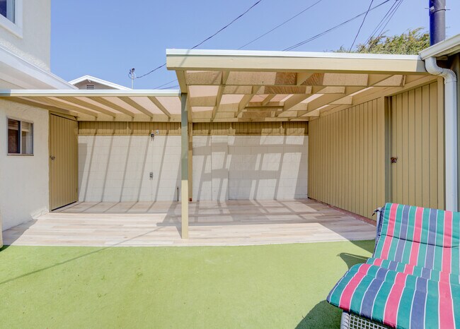 Building Photo - 12657 Everglade St