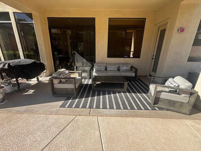 Building Photo - 4906 E Hamblin Dr