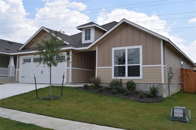 Building Photo - 208 Shugart St