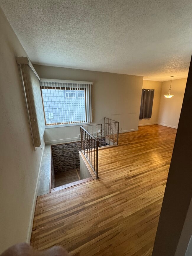 Building Photo - 1402 Lee Ave