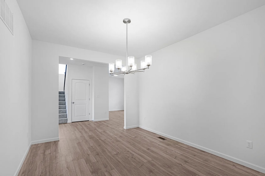 Building Photo - 18406 Boone Rdg Mnr Dr