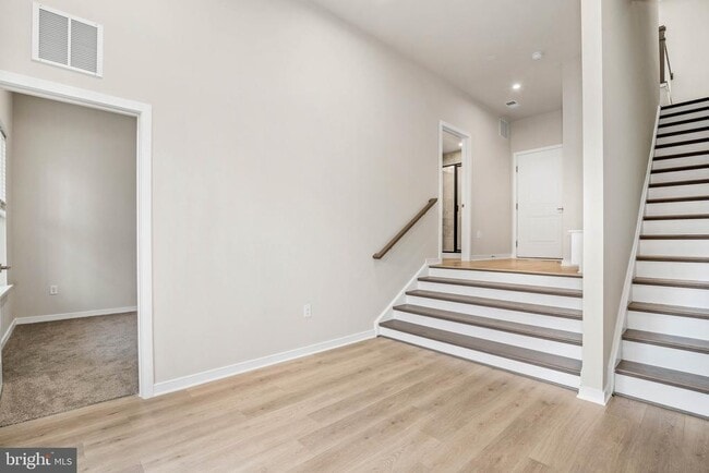 Building Photo - 6232 Folly Ln