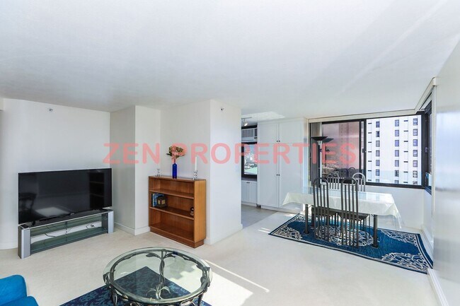 Building Photo - Fully furnished 2 bdrm / 2 bath / 1 parking unit at The Windsor Waikiki