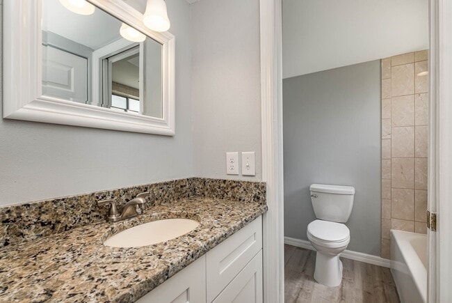 Building Photo - 629 Ridge Club Dr