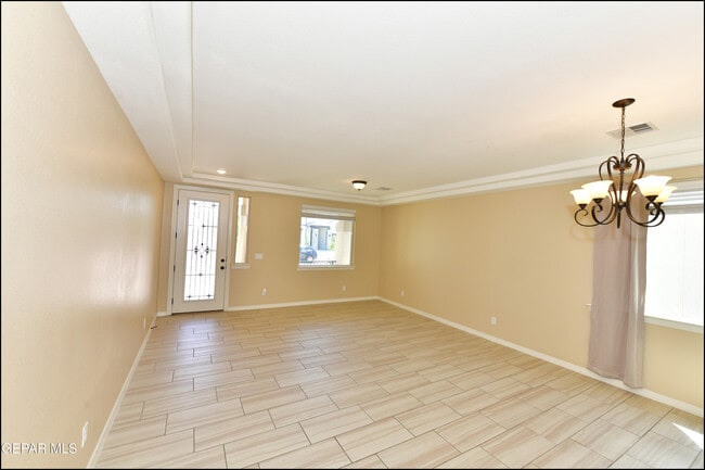 Building Photo - 14717 Tierra Escape Ave