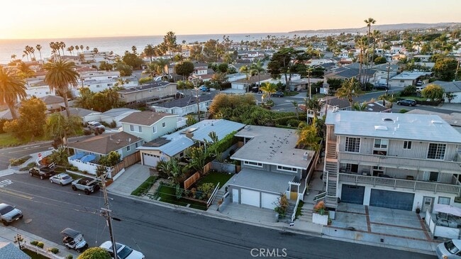 Building Photo - 256 1/2 Avenida Madrid Unit B