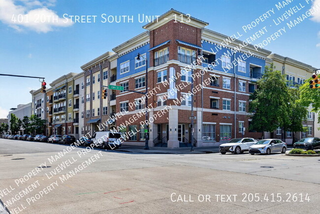 Building Photo - 401 20th St S
