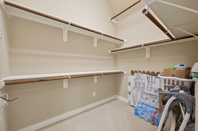 Building Photo - 10932 Lasso Ln