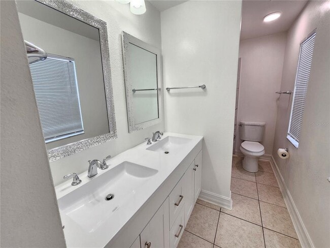 Building Photo - 1024 Whalebone Bay Dr