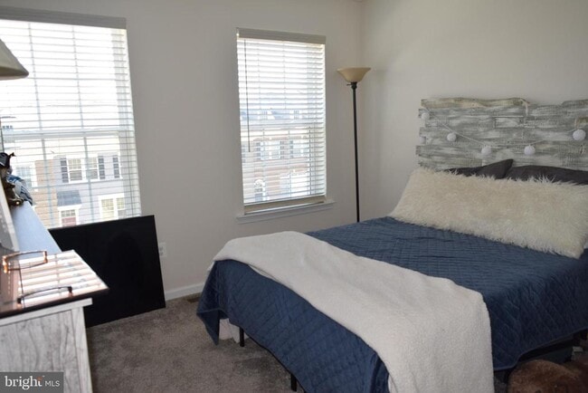 Building Photo - 6947 Stoddert Ln