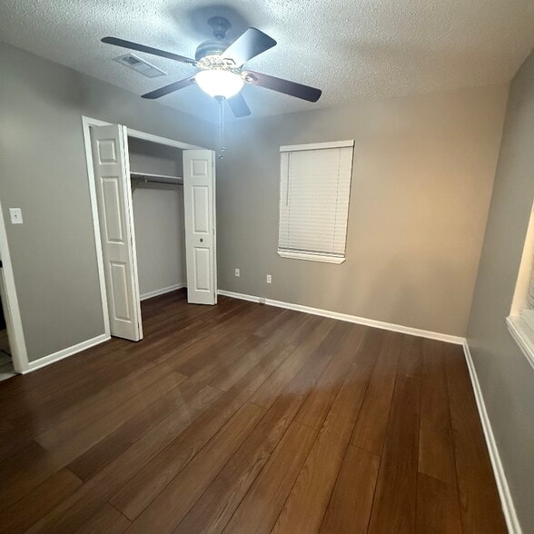 Building Photo - 4752 Pecanwood Pl