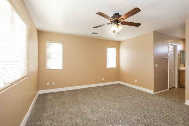 Building Photo - 8204 W Wildwood Glen Dr