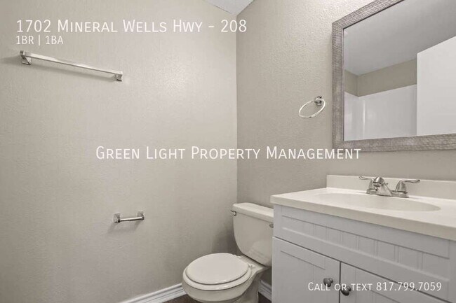 Building Photo - 1702 Mineral Wells Hwy